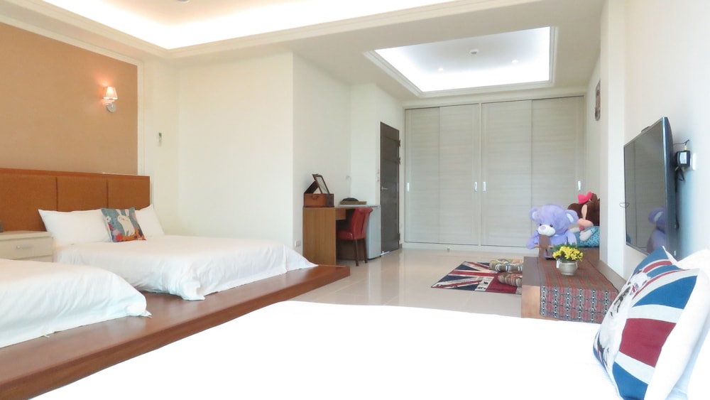Elite Suite, Multiple Beds, Mountain View