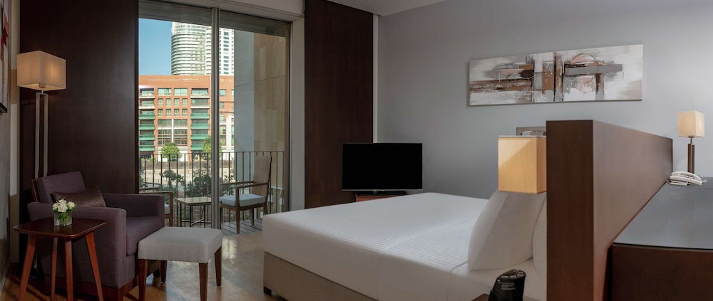 Room, 1 King Bed photo 2