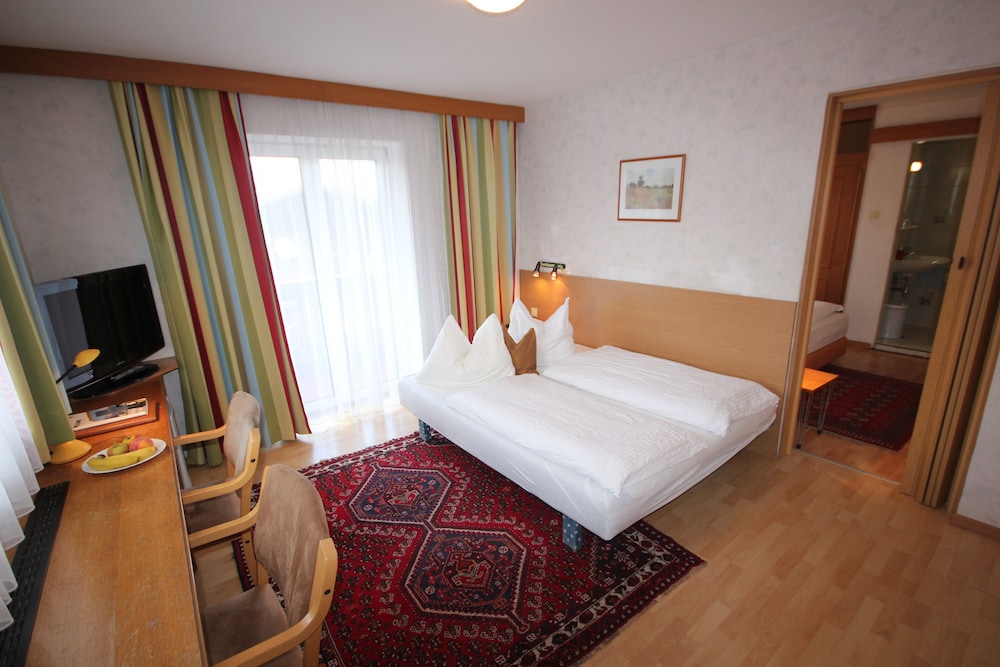 Triple Room photo 2