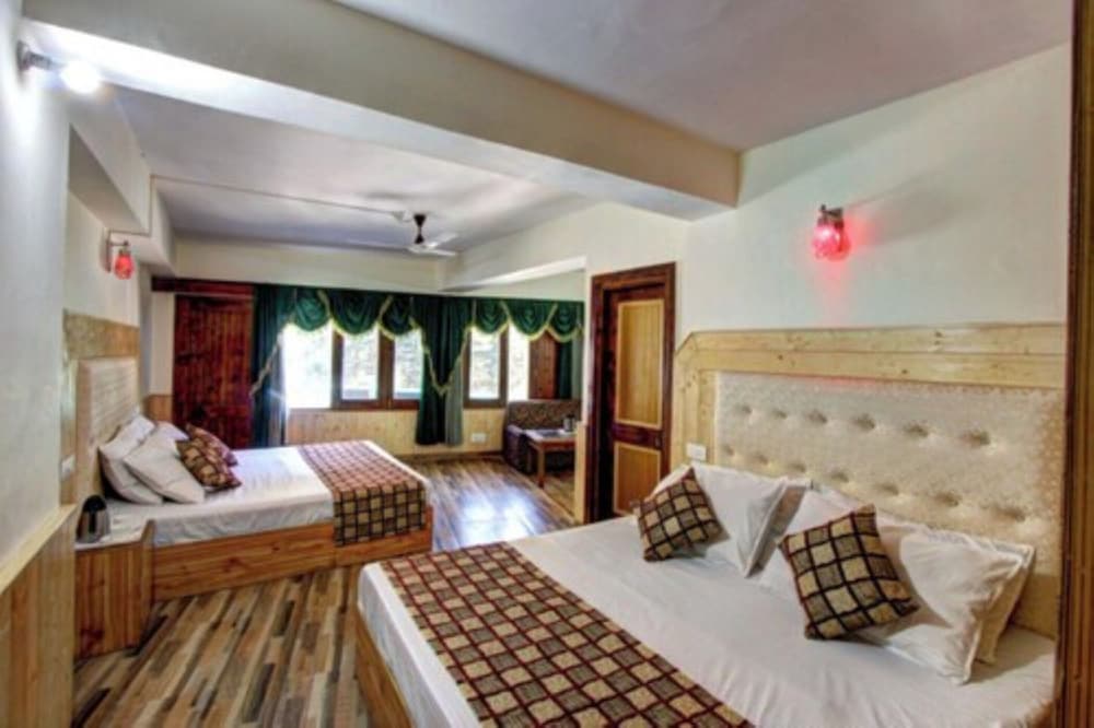 Deluxe Studio Suite