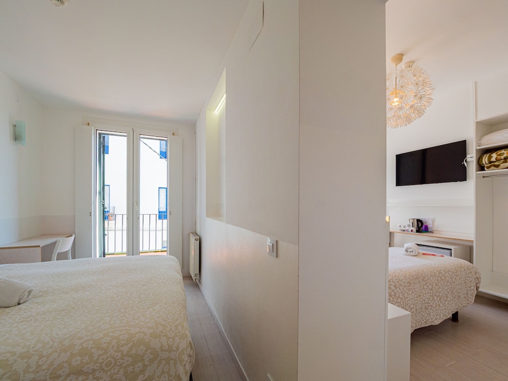 Family Room, Terrace