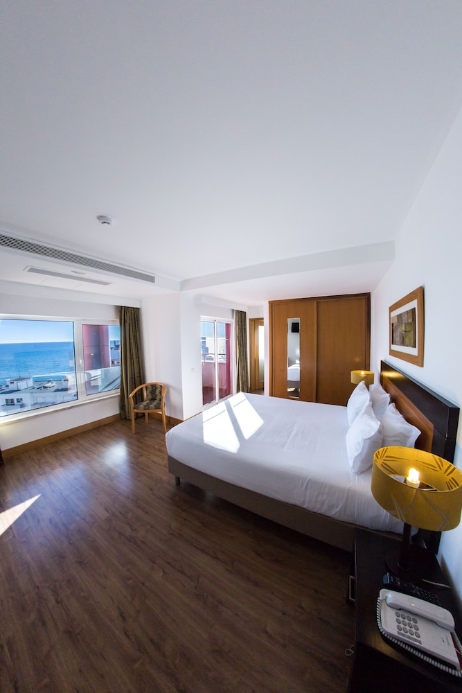 Double or Twin Room, Sea View - Photo 1