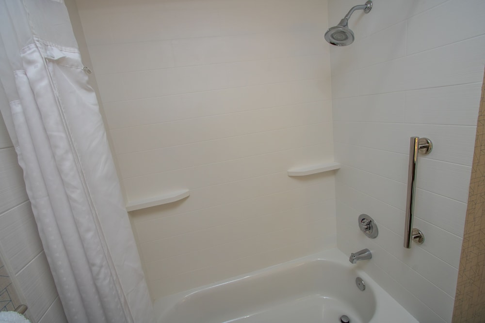 Suite, Multiple Beds - Photo 2