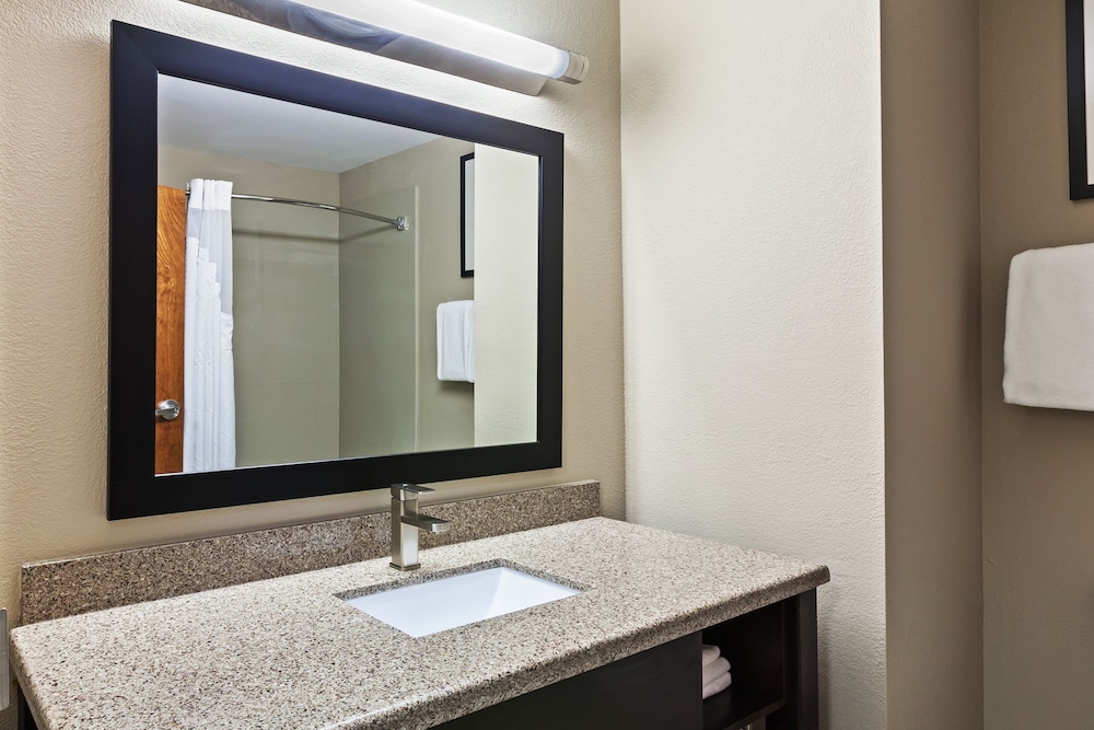 Suite, 2 Queen Beds, Accessible (Communications) photo 2