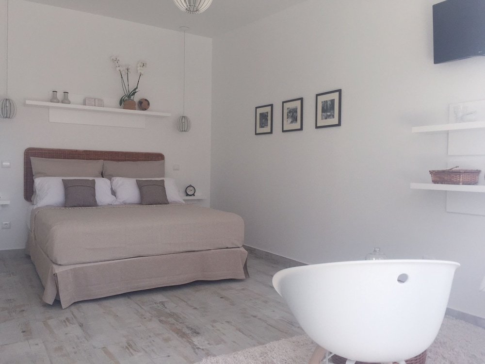 Double Room photo 3