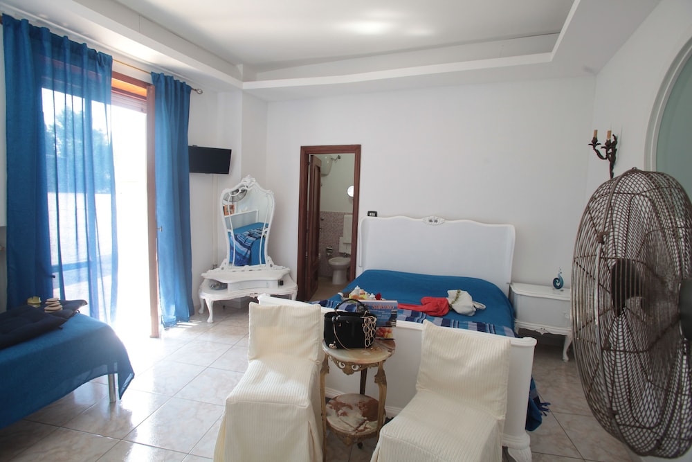 City Double or Twin Room, Private Bathroom