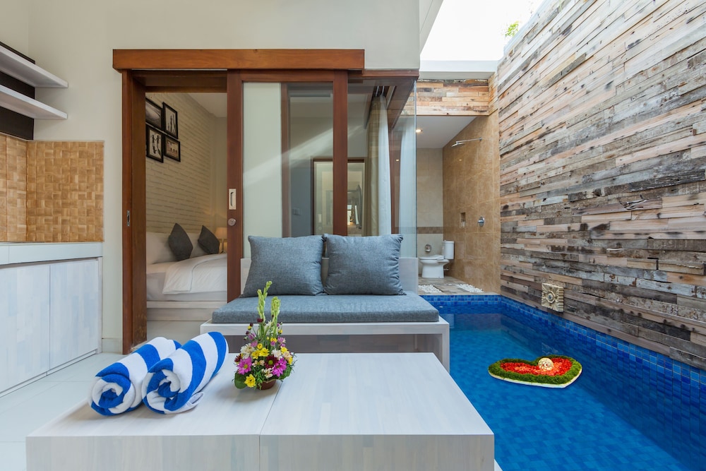 One Bedroom Plunge Pool Villa - Photo 41