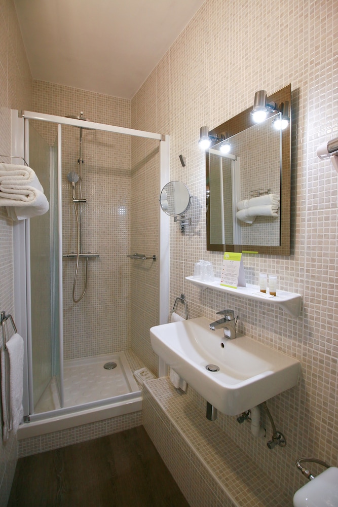 Comfort Twin Room photo 3