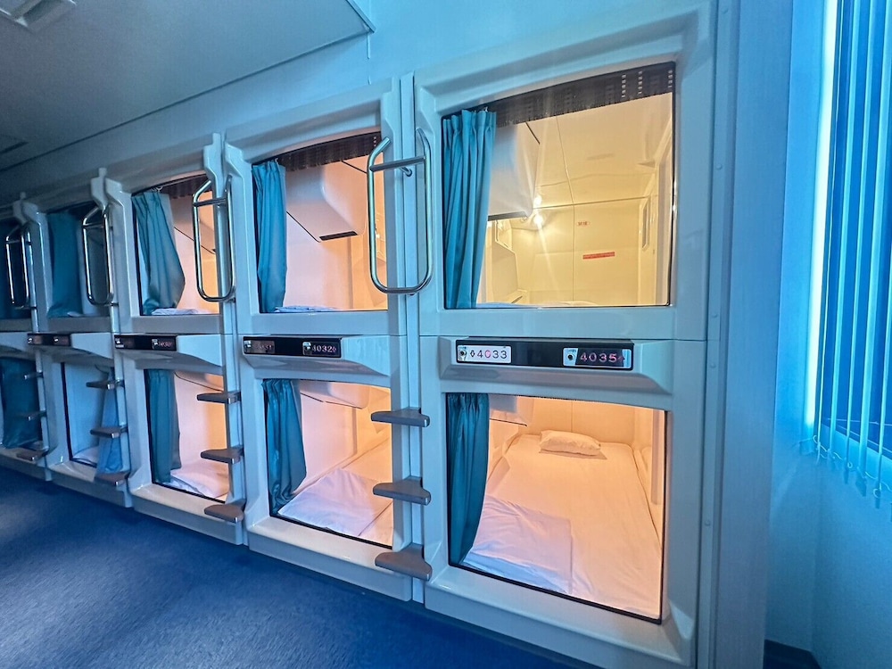 Capsule Room for Men Only, Non Smoking photo 1