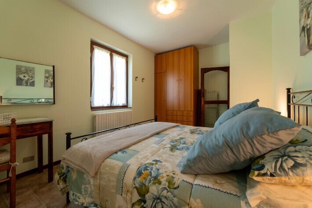 Apartment, Garden View