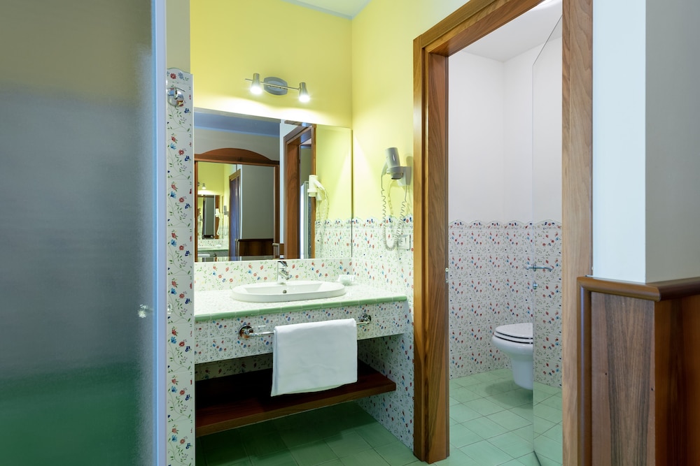 Deluxe Double Room, Mountain View - Photo 17