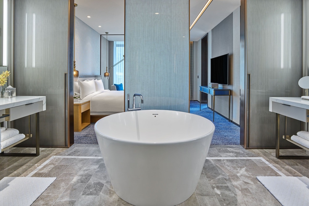 Caroline Astor Suite, 2 Bedroom