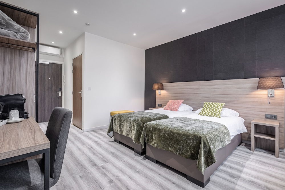 Comfort Twin Room - Photo 2