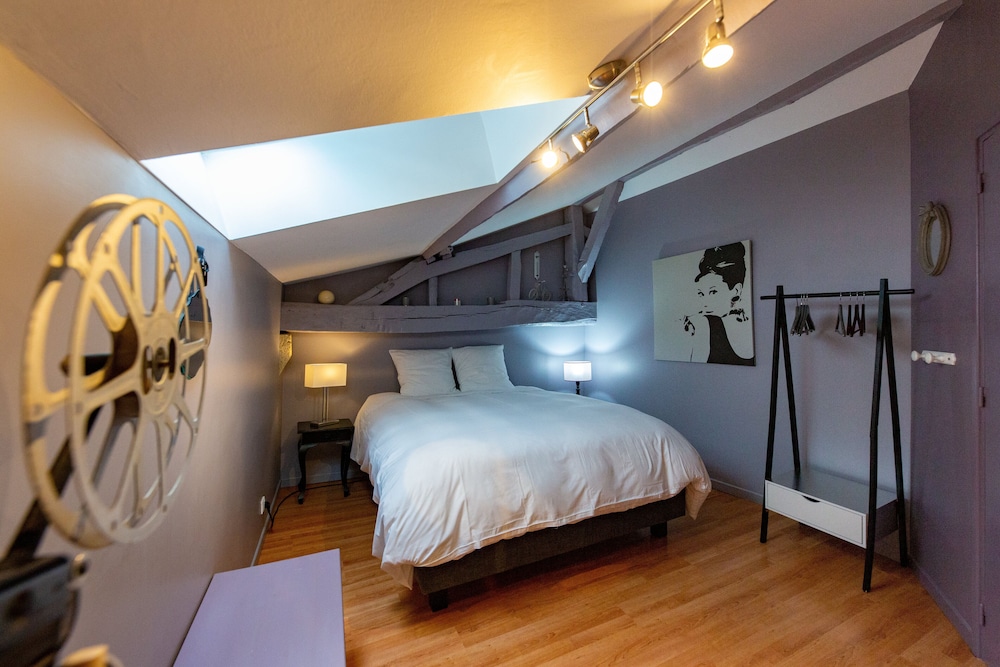 Hepburn Classic Double Room photo 2