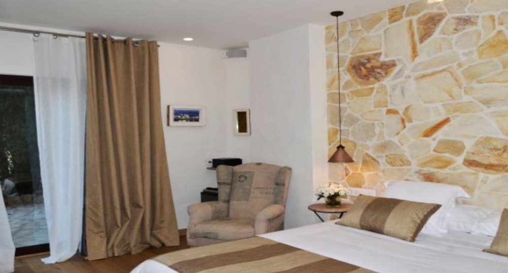 Junior Double Room