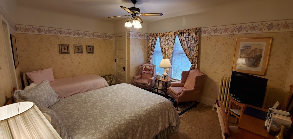 Room, Multiple Beds (The Orchard)
