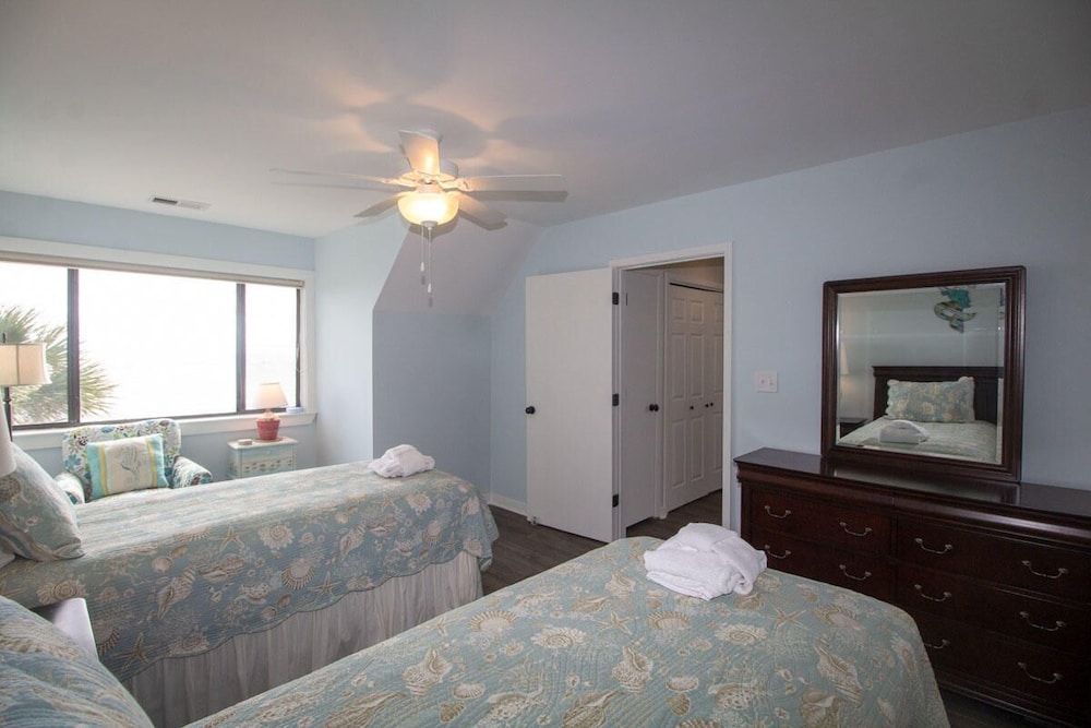 House, Multiple Beds, Balcony, Ocean View photo 2
