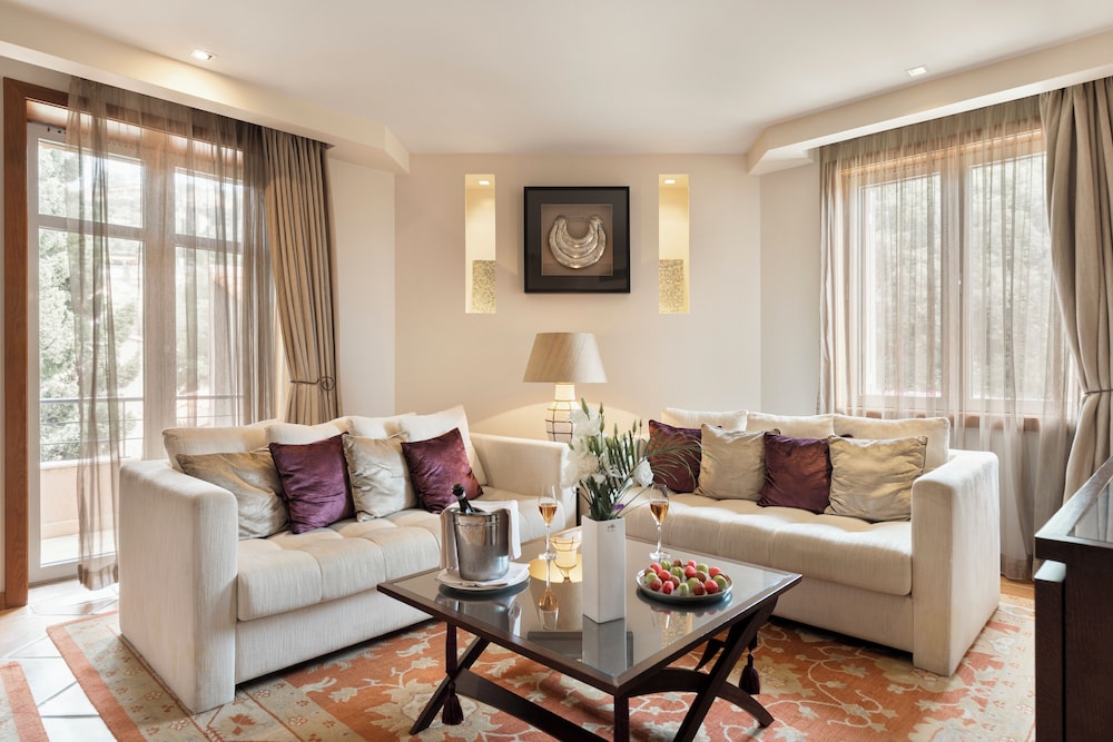 Suite, 1 King Bed, Balcony (Or Terrace) - Photo 2