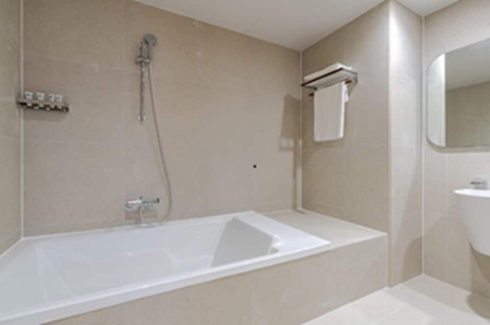 Standard Double Room A photo 3