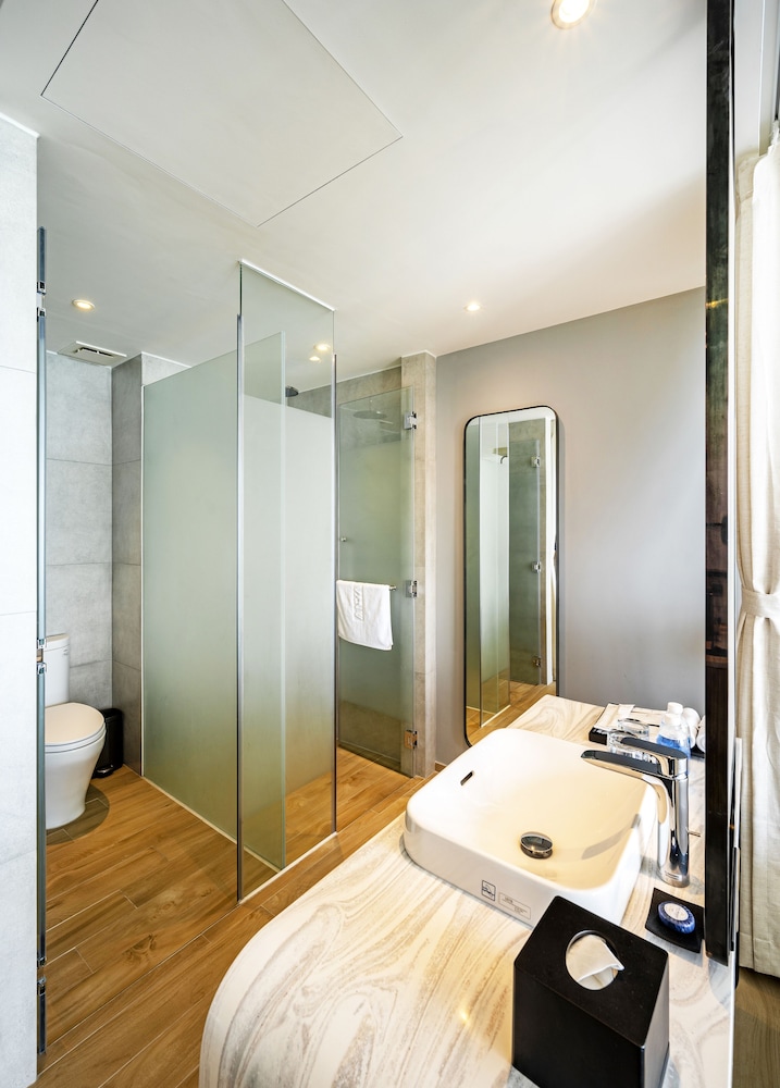 Premier Ocean View Twin - Photo 6