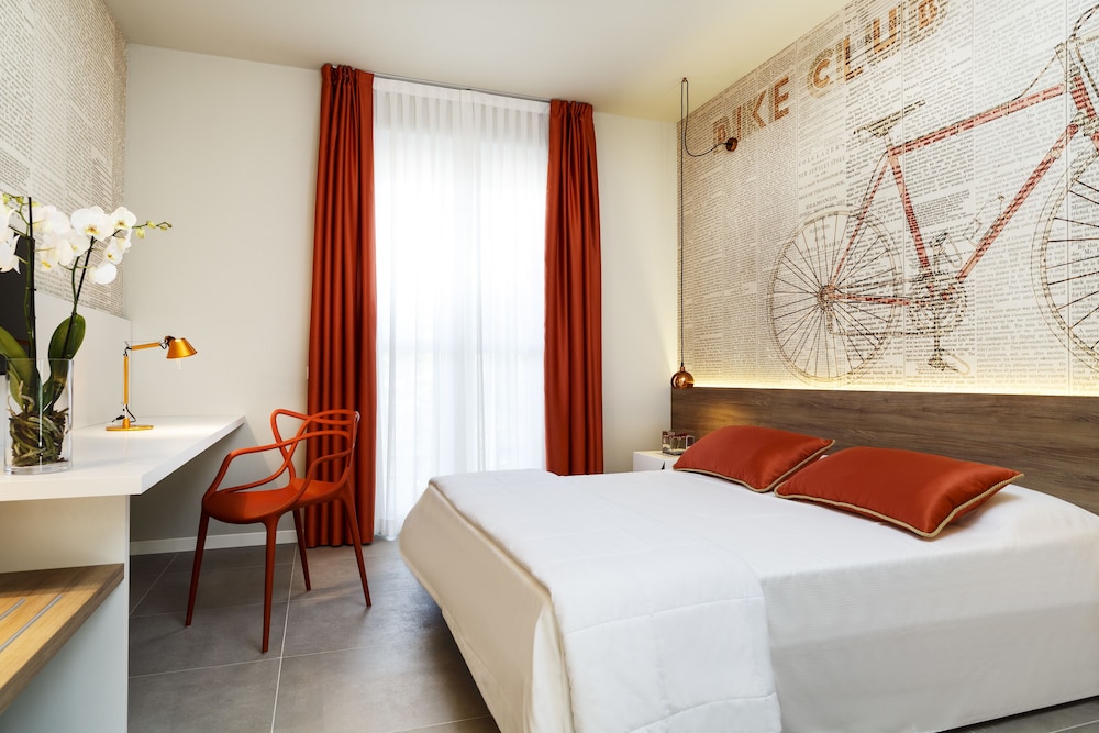 Premium Double Room (Modern)