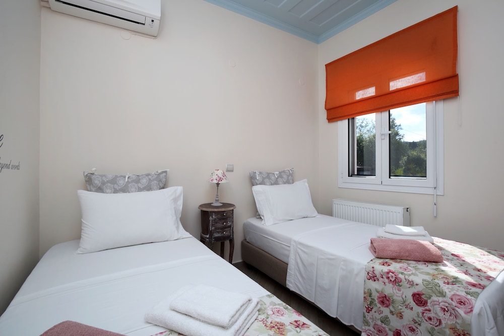 Villa Dioni photo 3