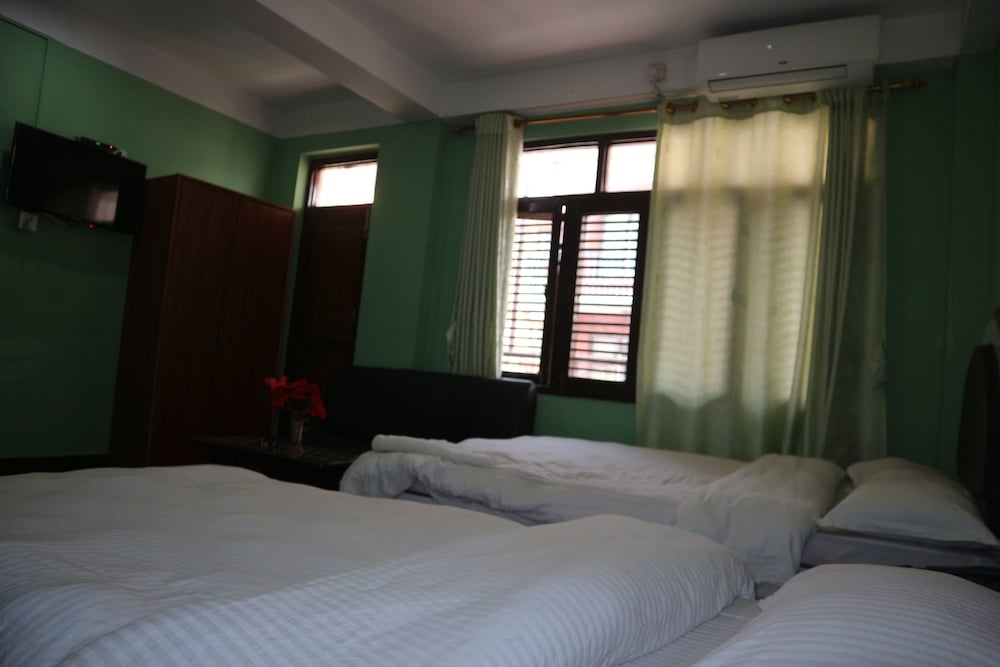 Deluxe Quadruple Room, Non Smoking, City View