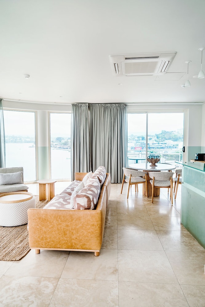 Penthouse Suite photo 2