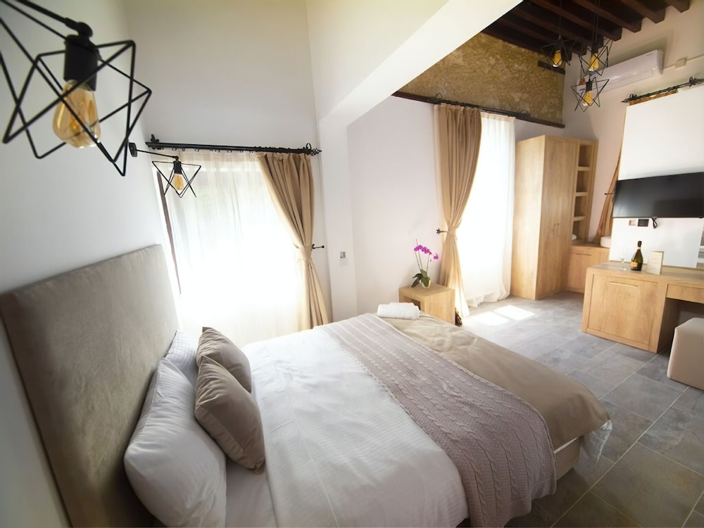 Family Quadruple Room photo 3
