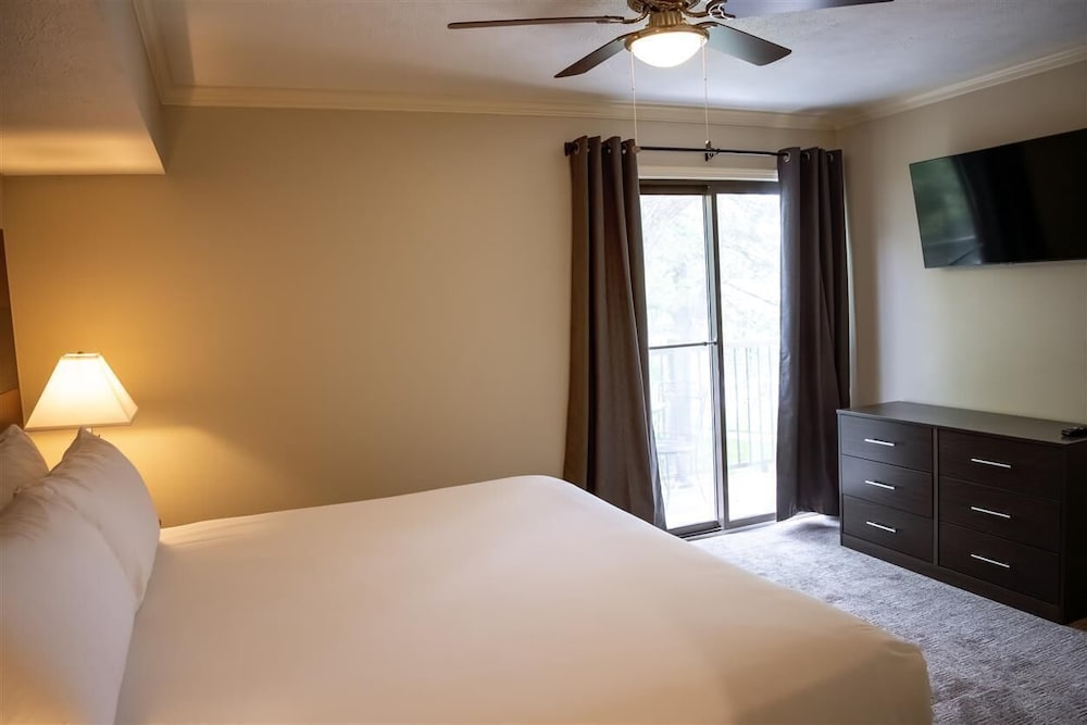 Luxury Studio Suite, 1 King Bed