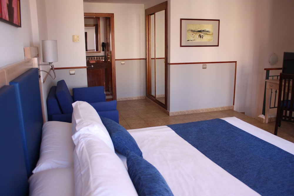 Superior Double Room (living room)