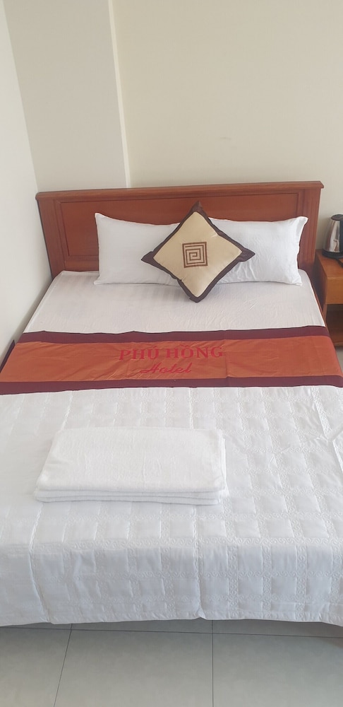 Standard Triple Room, Multiple Beds, Beach View, Beachside photo 2