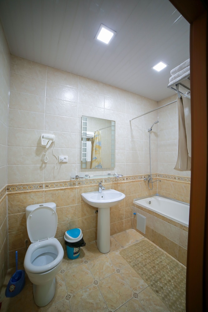 Standard Triple Room photo 3
