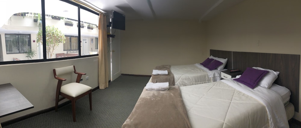 Family Quadruple Room, Multiple Beds, Non Smoking, Courtyard View photo 2