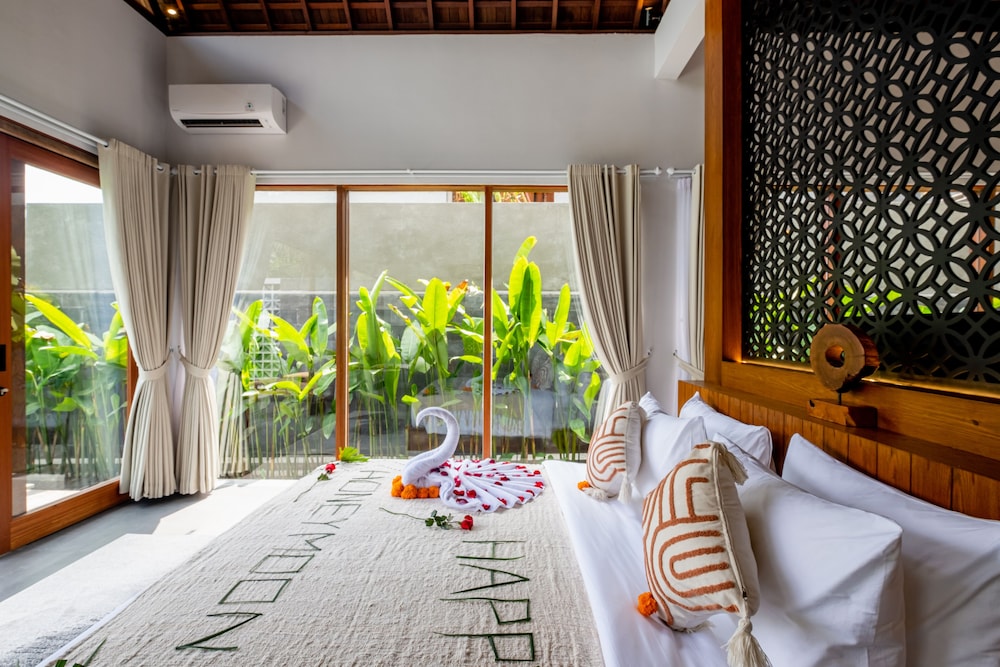 One Bedroom Private Pool Villa with Valley View - Photo 30