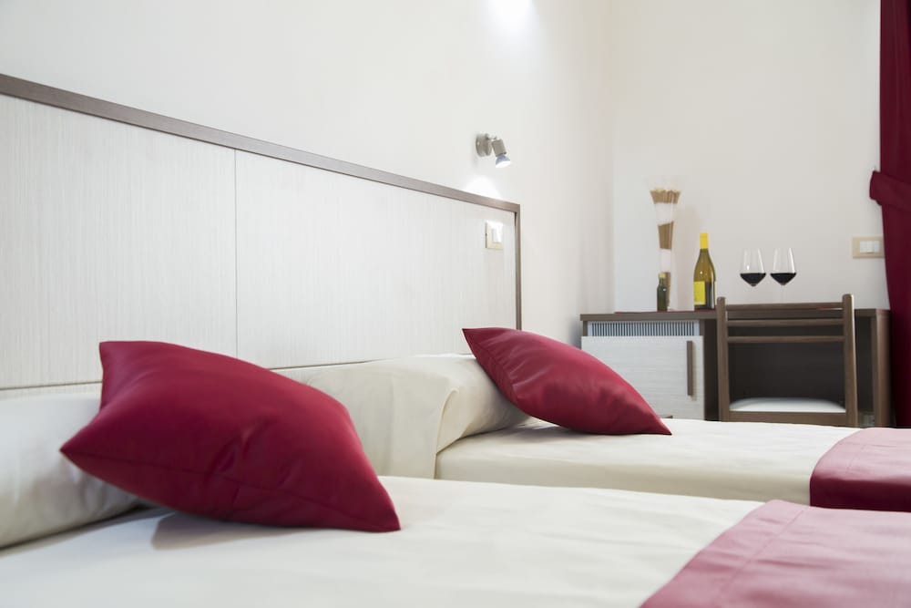 Deluxe Double or Twin Room, Sea View photo 3