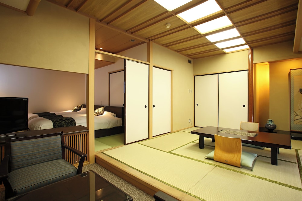 [Kagetsu Tower] Japanese Western Style Room with Twin Bed, Mountain View, Non Smoking photo 2