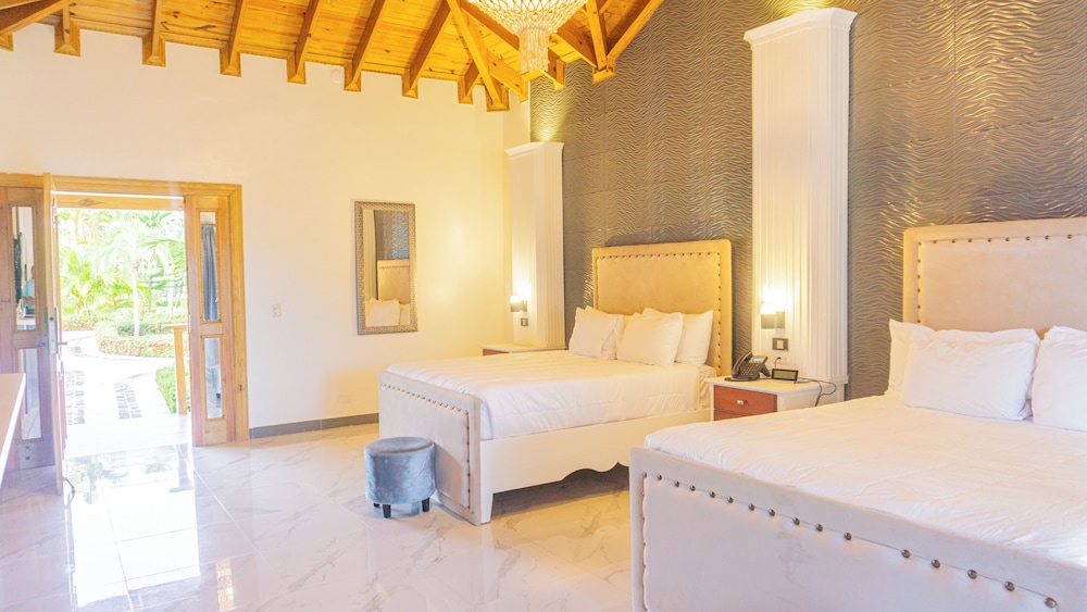 Habitación Deluxe, 2 camas Queen, con vista al jardín