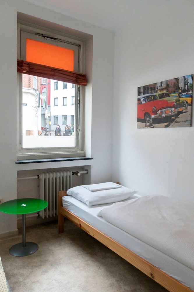 Single Room photo 1