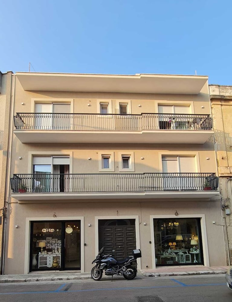 Double Room, Balcony, City View (Right side) photo 1