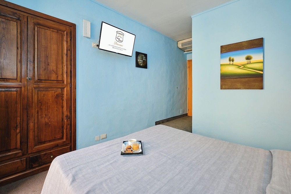 Classic Double or Twin Room photo 3