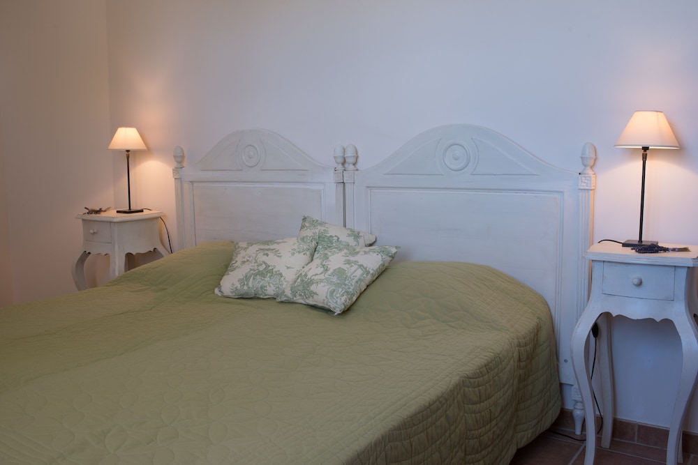 Apartment, 2 Bedrooms, Pool View photo 1