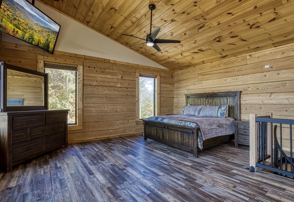 Cabin, 3 Bedrooms photo 1
