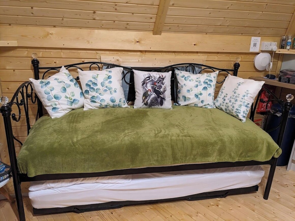 Family Cabin, 1 Bedroom, Kitchenette, Garden View photo 3