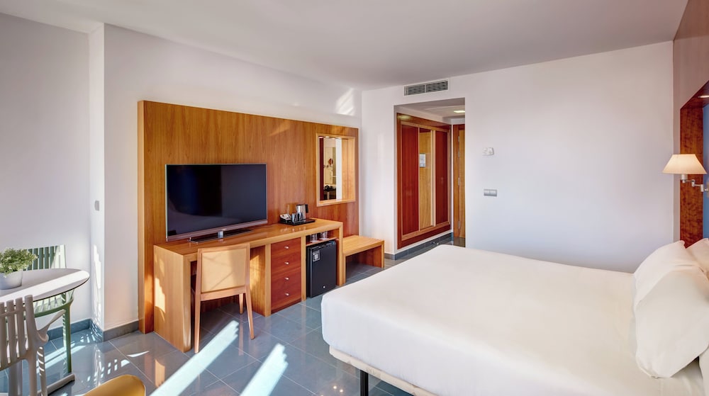 Superior Double Room, Balcony, Sea View - Photo 7