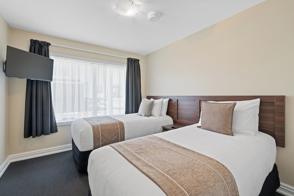Executive Apartment, 2 Bedrooms, Mountain View, Mezzanine