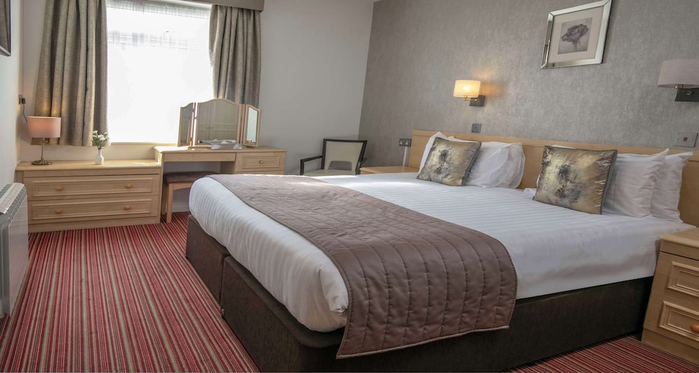 Standard Room, 1 Double Bed (Converts to 2 Twin Beds) - Photo 2
