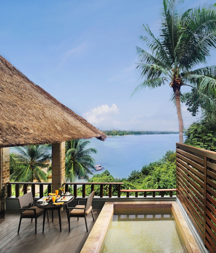 Two Bedrooms Rainforest Oceanfront Villa - Photo 4