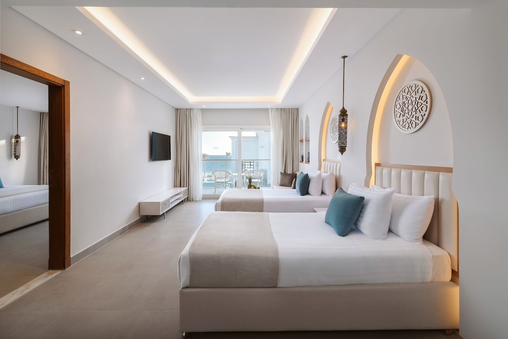 Family Suite Partial Sea View