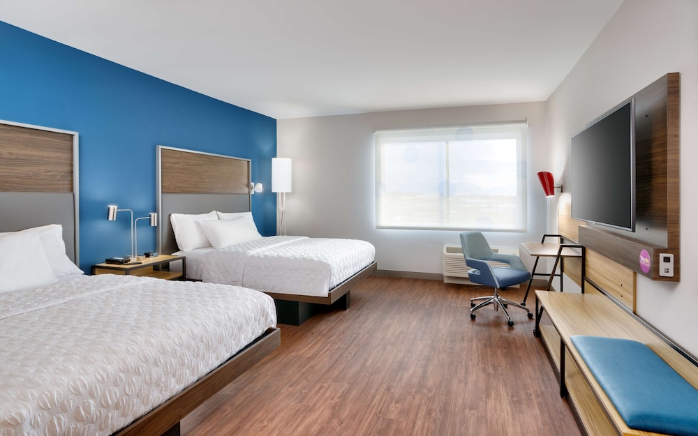 Room, 2 Queen Beds, Accessible, Bathtub (Mobility & Hearing) - Photo 2